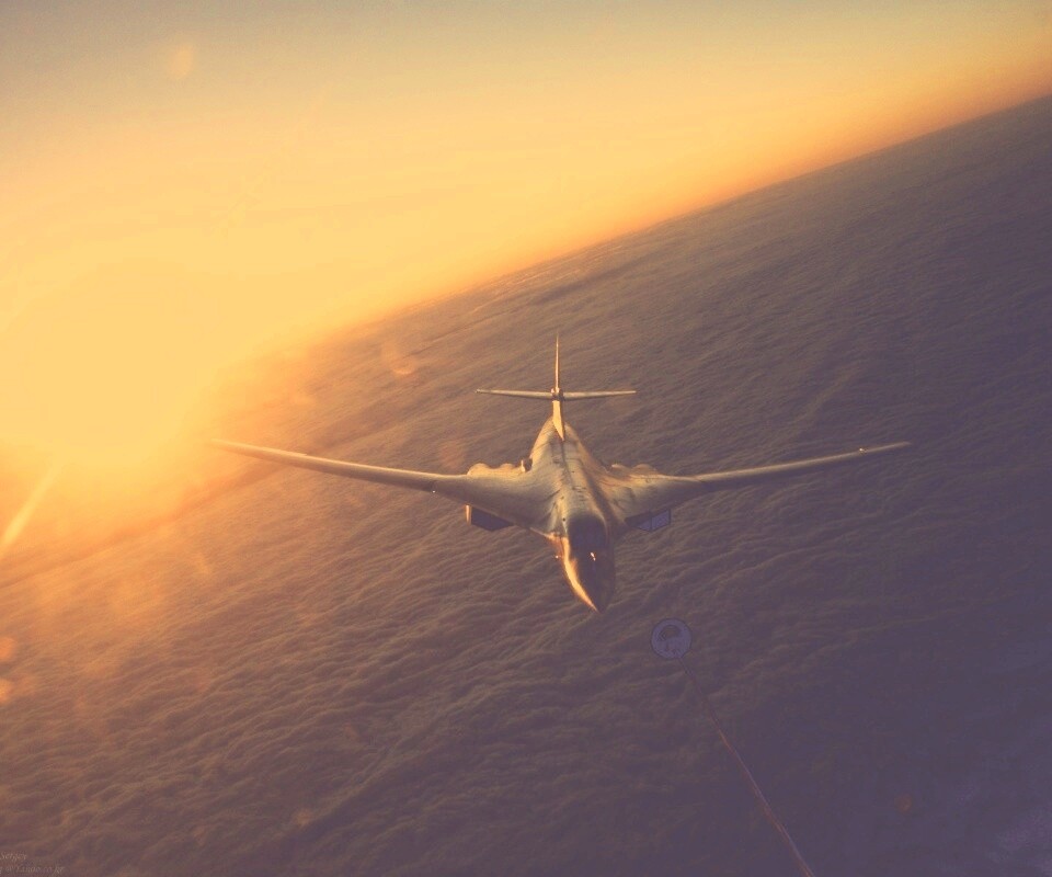 Ту 160 над облаками обои