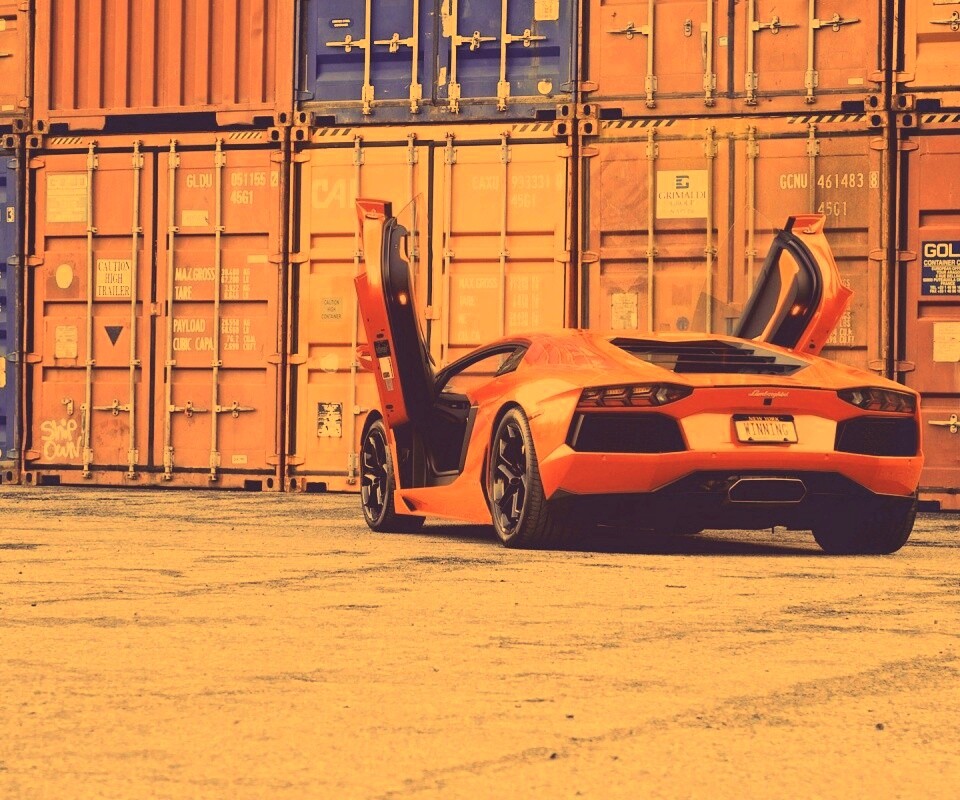 Оранжевый Авентадор обои