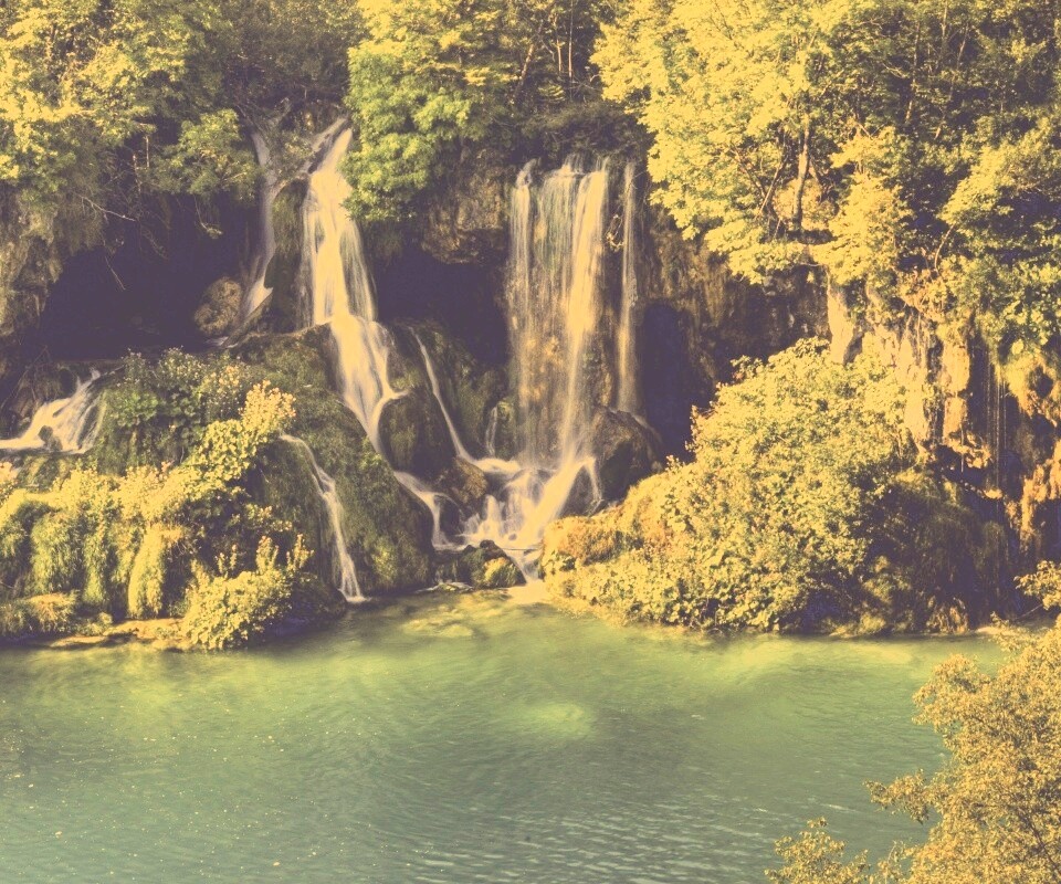 Водопад в дикой природе обои