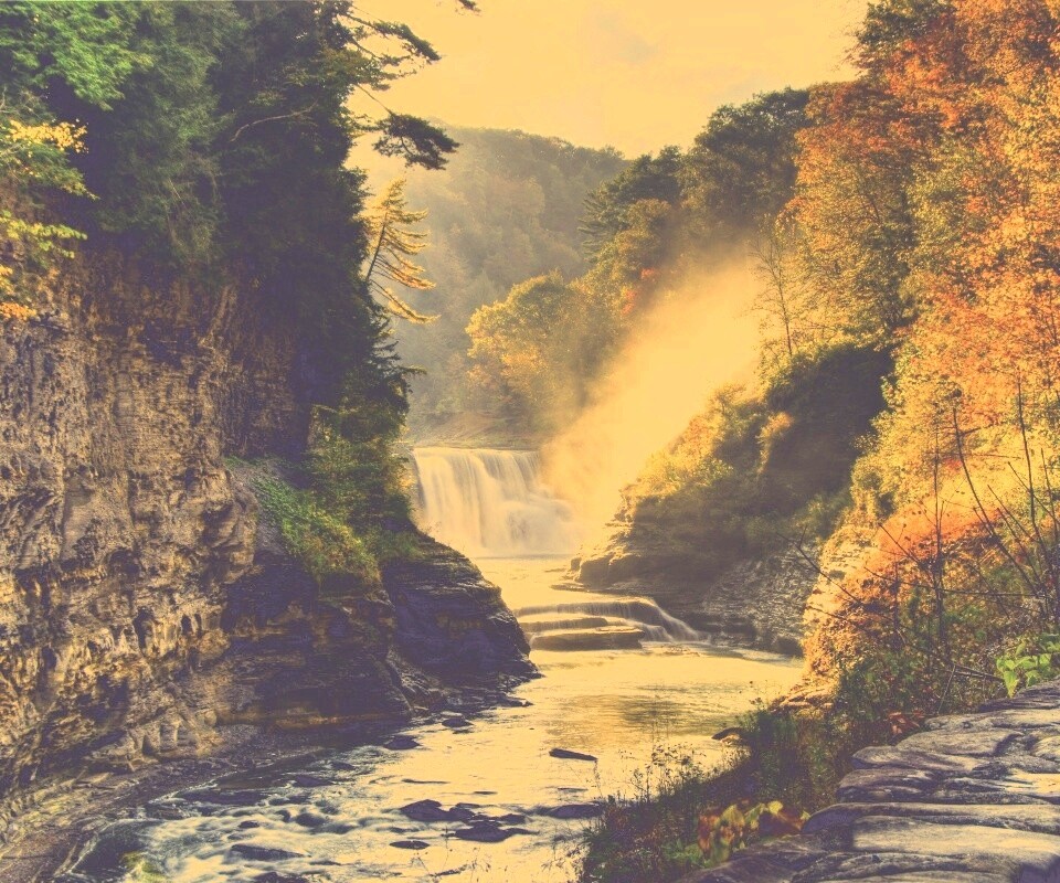 Скалистый водопад обои