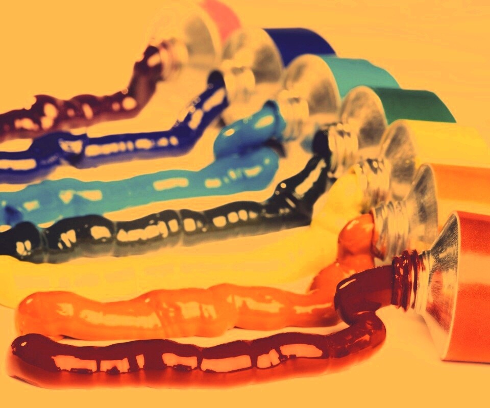 Тюбики с краской обои