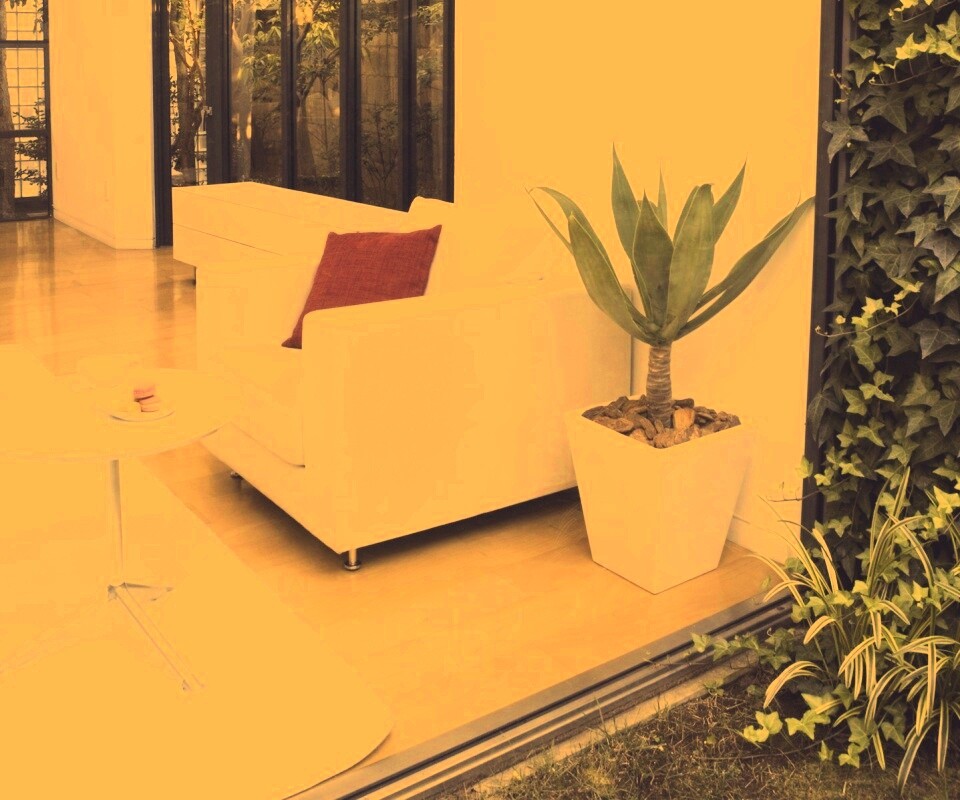 Белое кресло обои