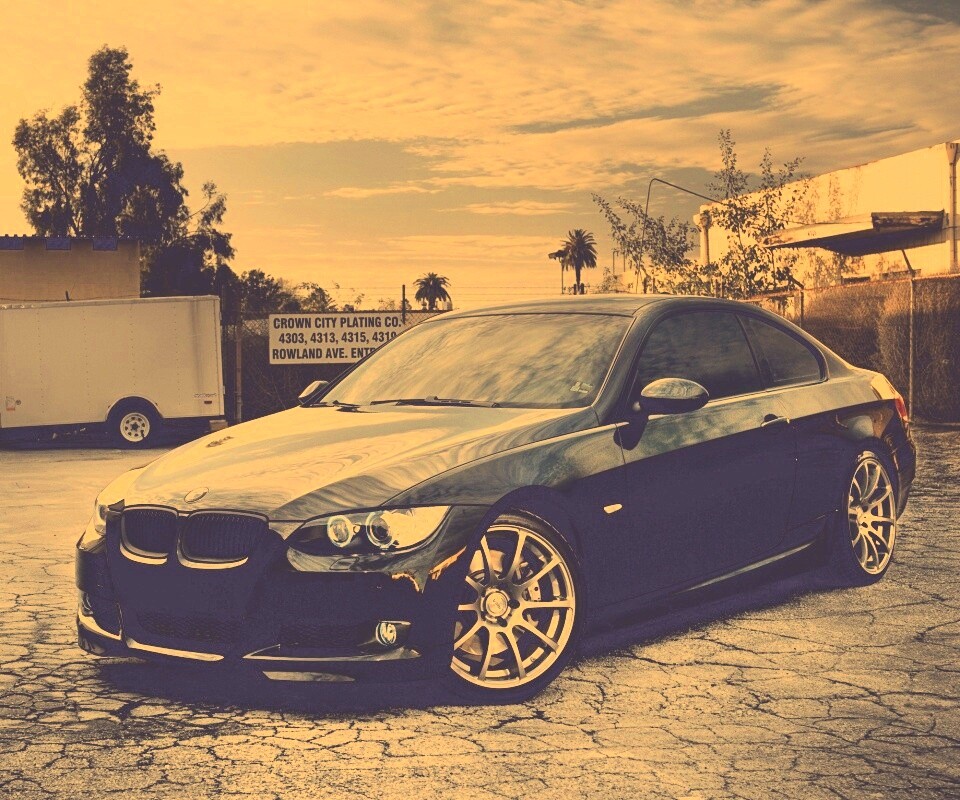 Чёрный БМВ обои