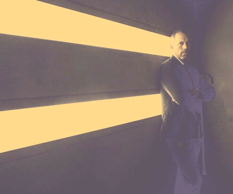 Хаус в лаборатории обои