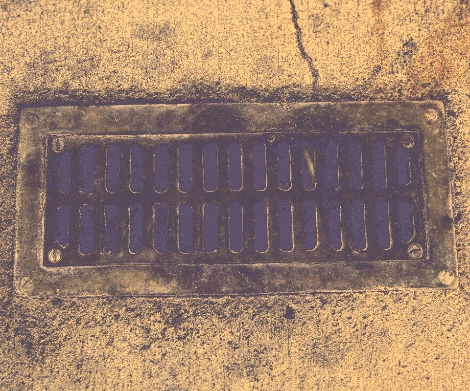 Канализационная решетка обои