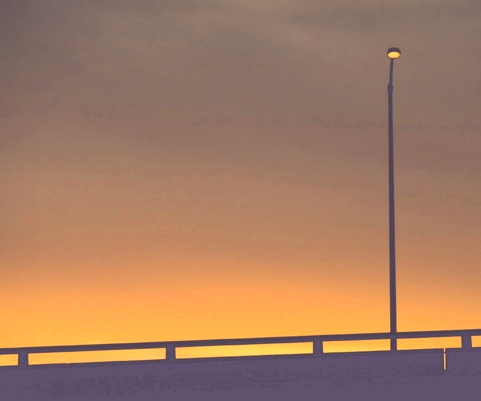 Одинокий фонарь обои