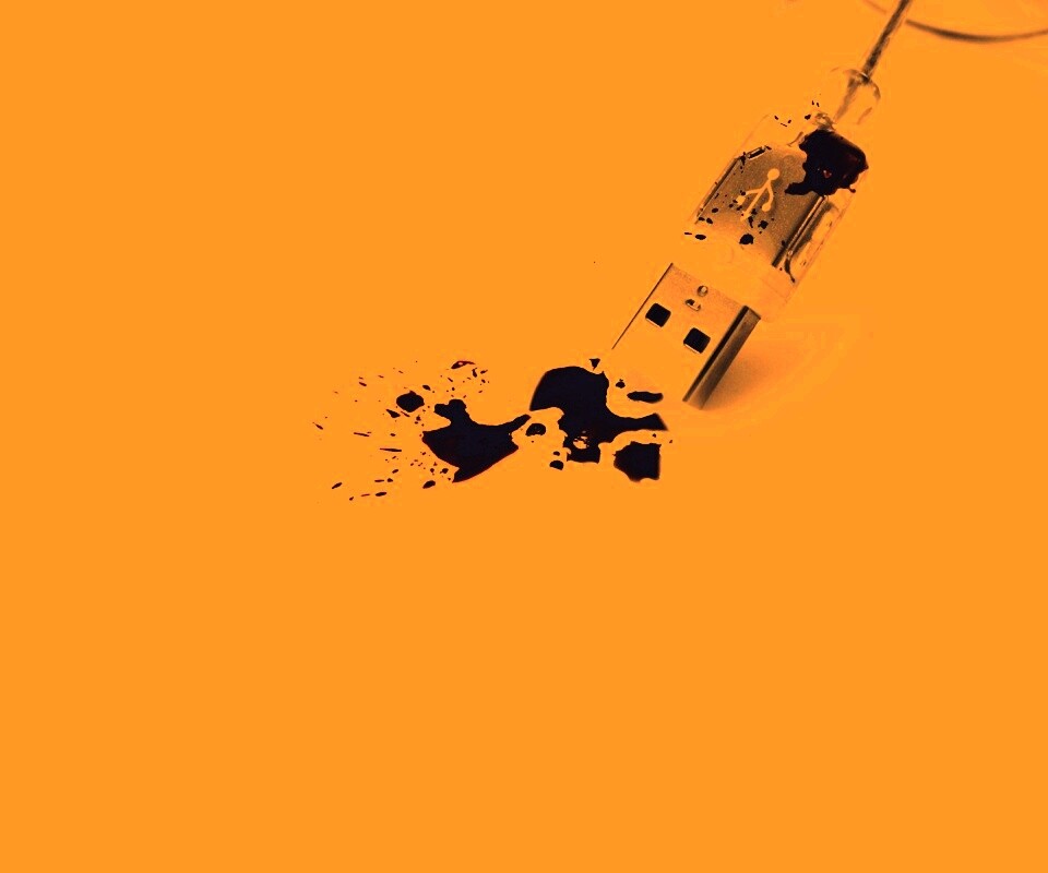 Кровавый usb обои