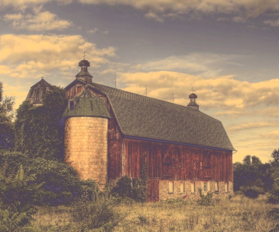 Старый красный амбар обои