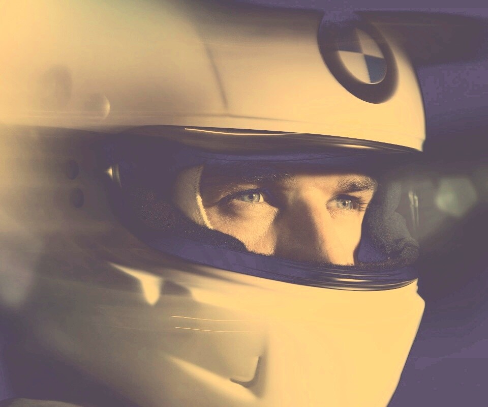 Гонщик BMW обои