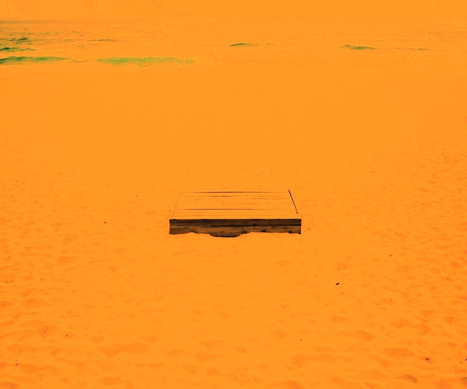 Ящик на пляже обои