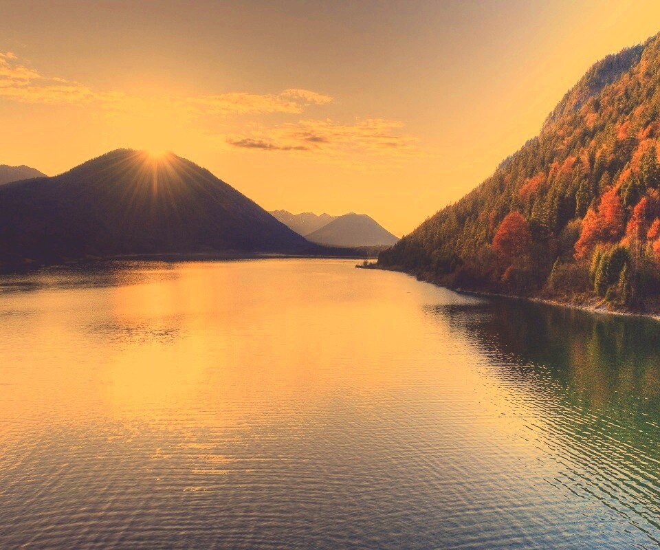 Закат в горах обои