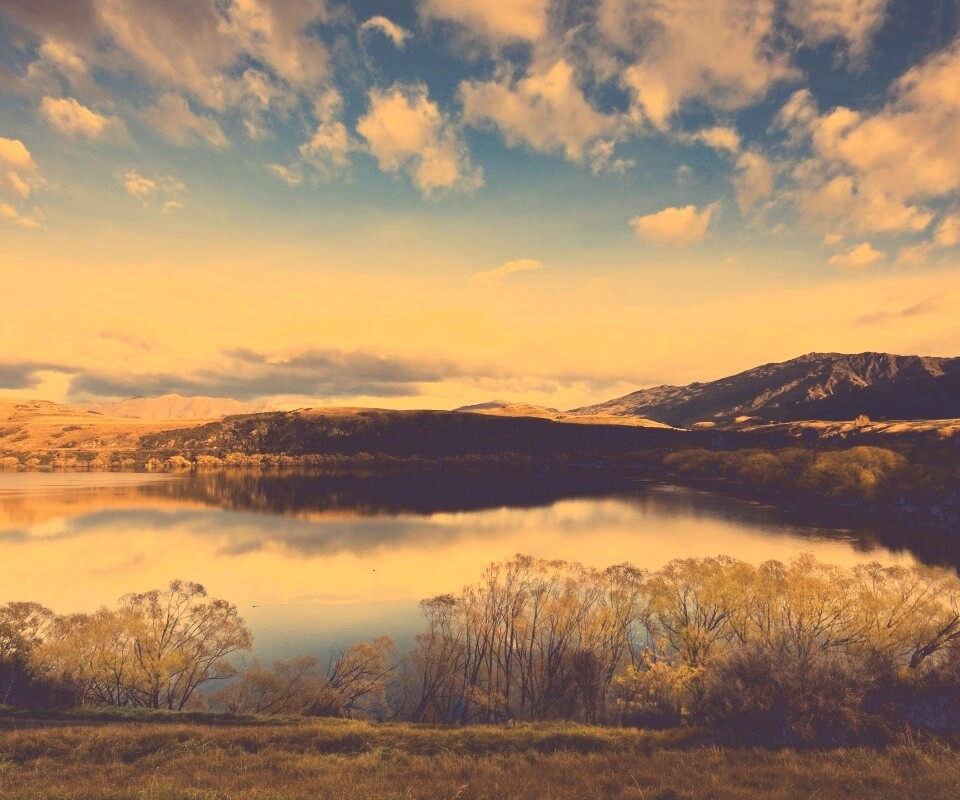 Живописное озеро обои