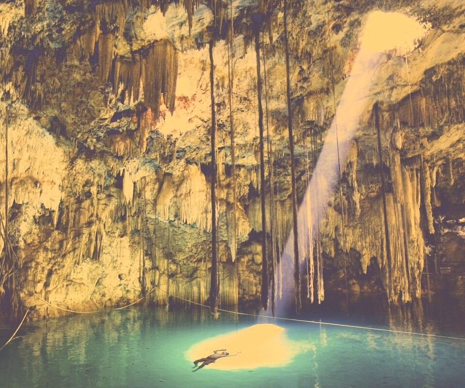 Пещера сталактитов обои