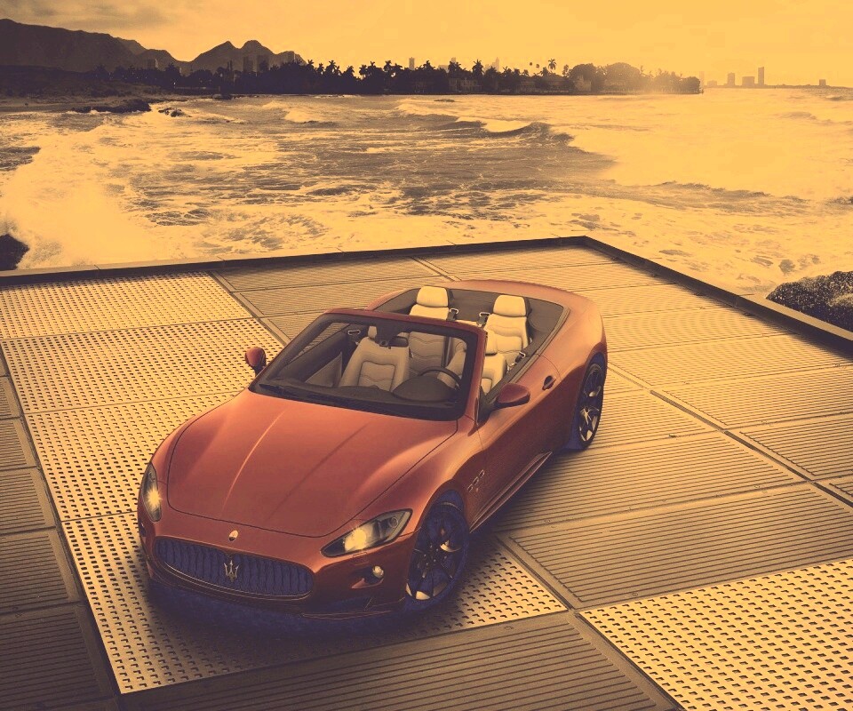 Мазерати на берегу моря обои