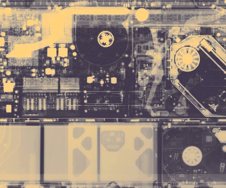 Рентгеновский снимок ноутбука обои