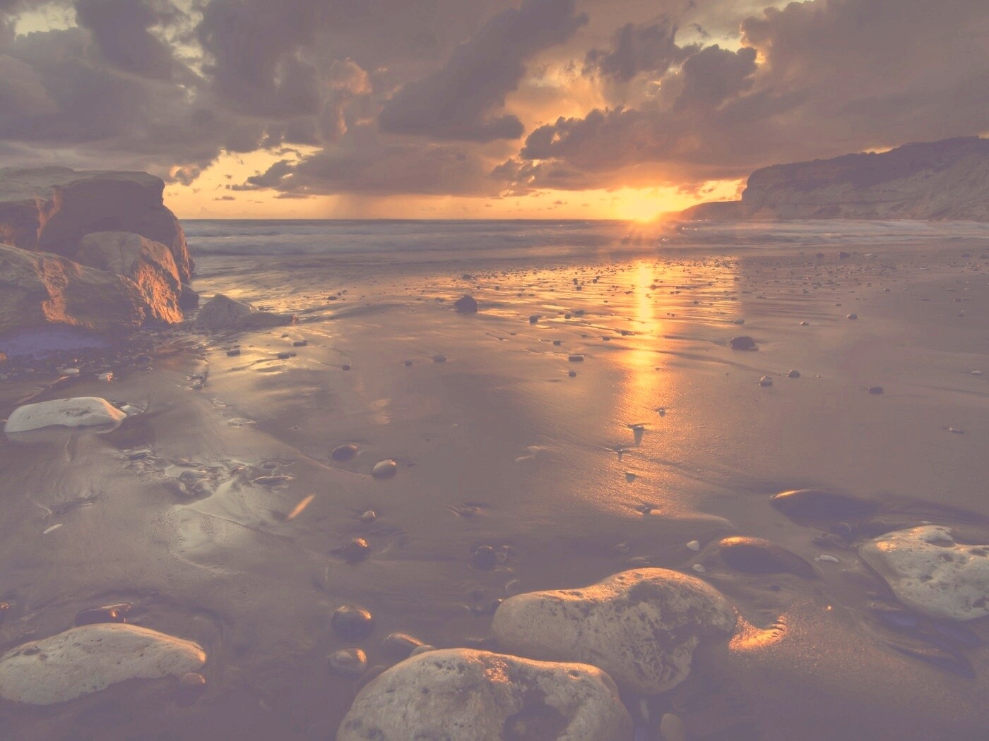 Закат солнца на пляже обои