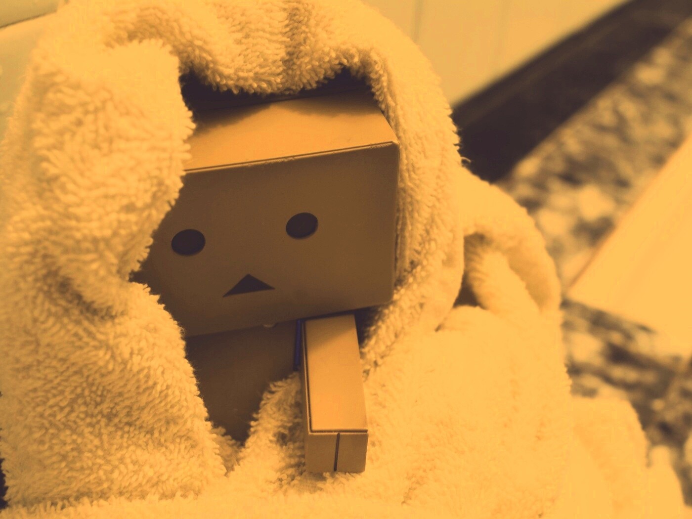Yotsubato Danbo в полотенце обои
