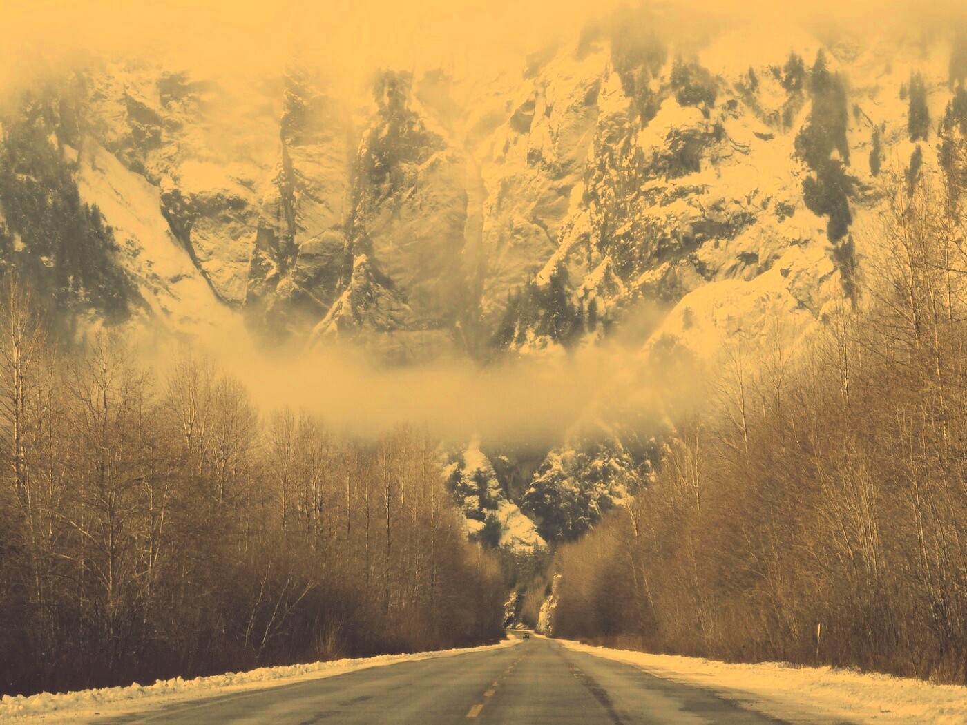 Дорога к скале обои