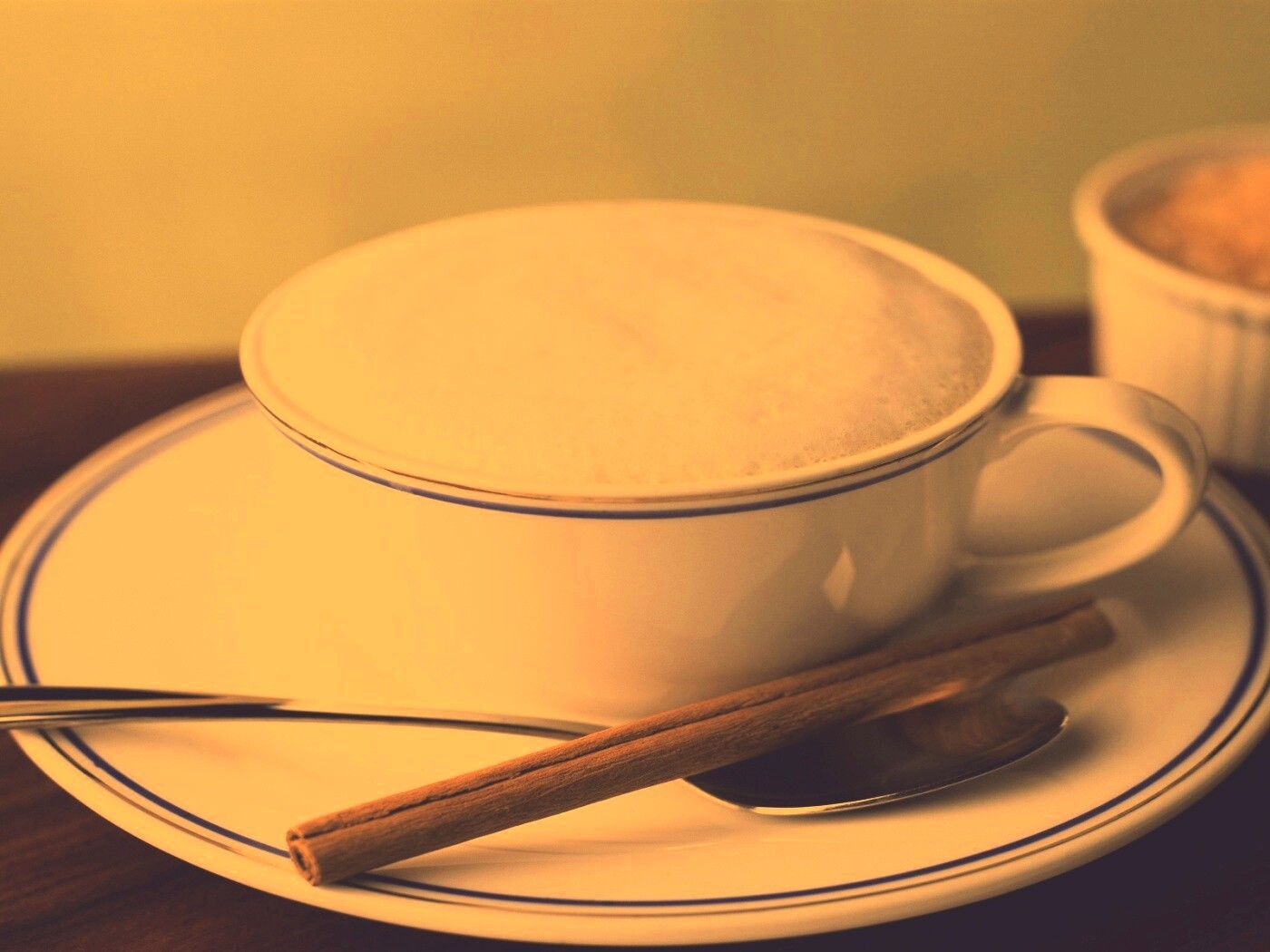 Чашечка кофе с корицей обои