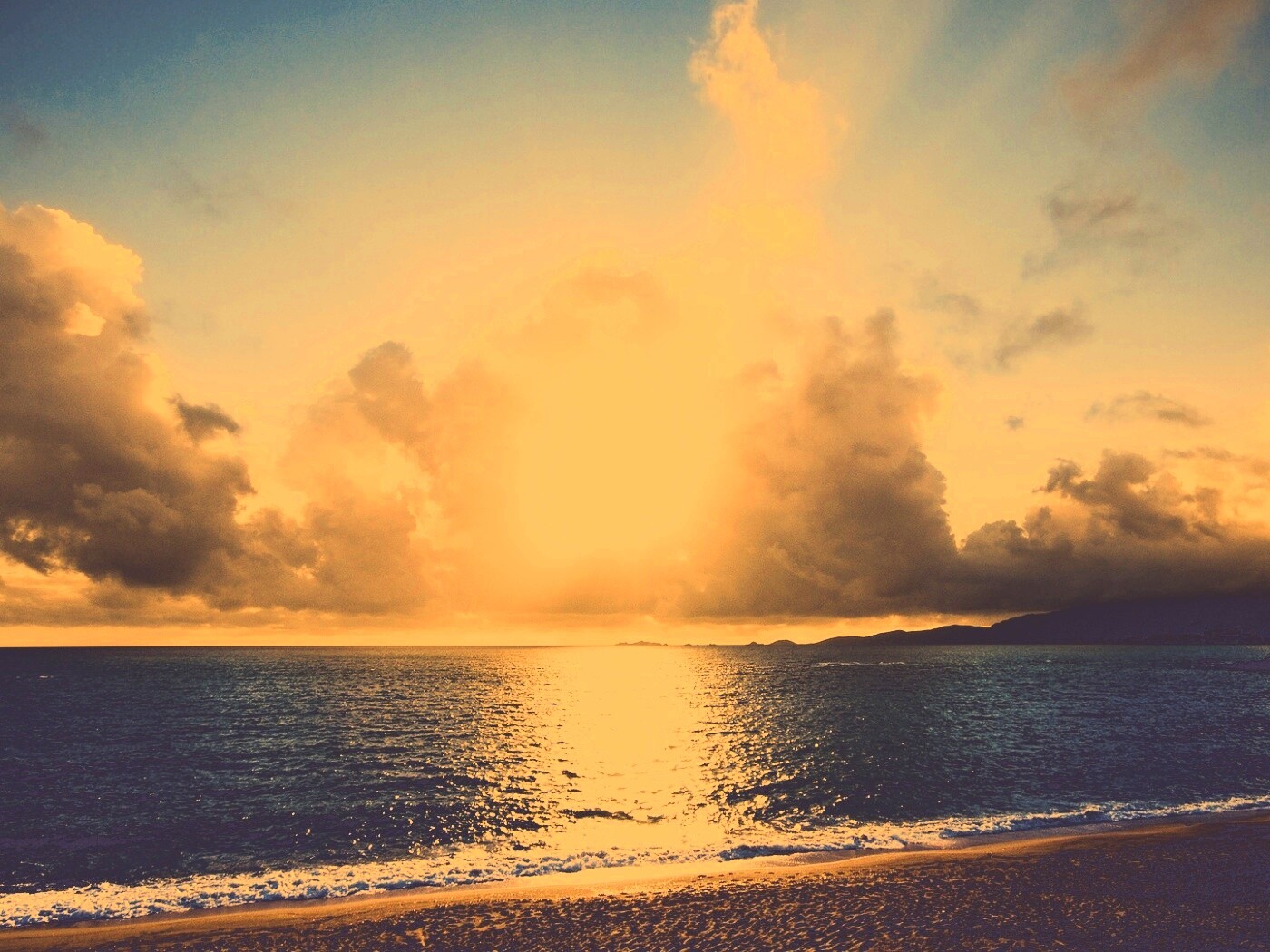 Солнечный пляж обои