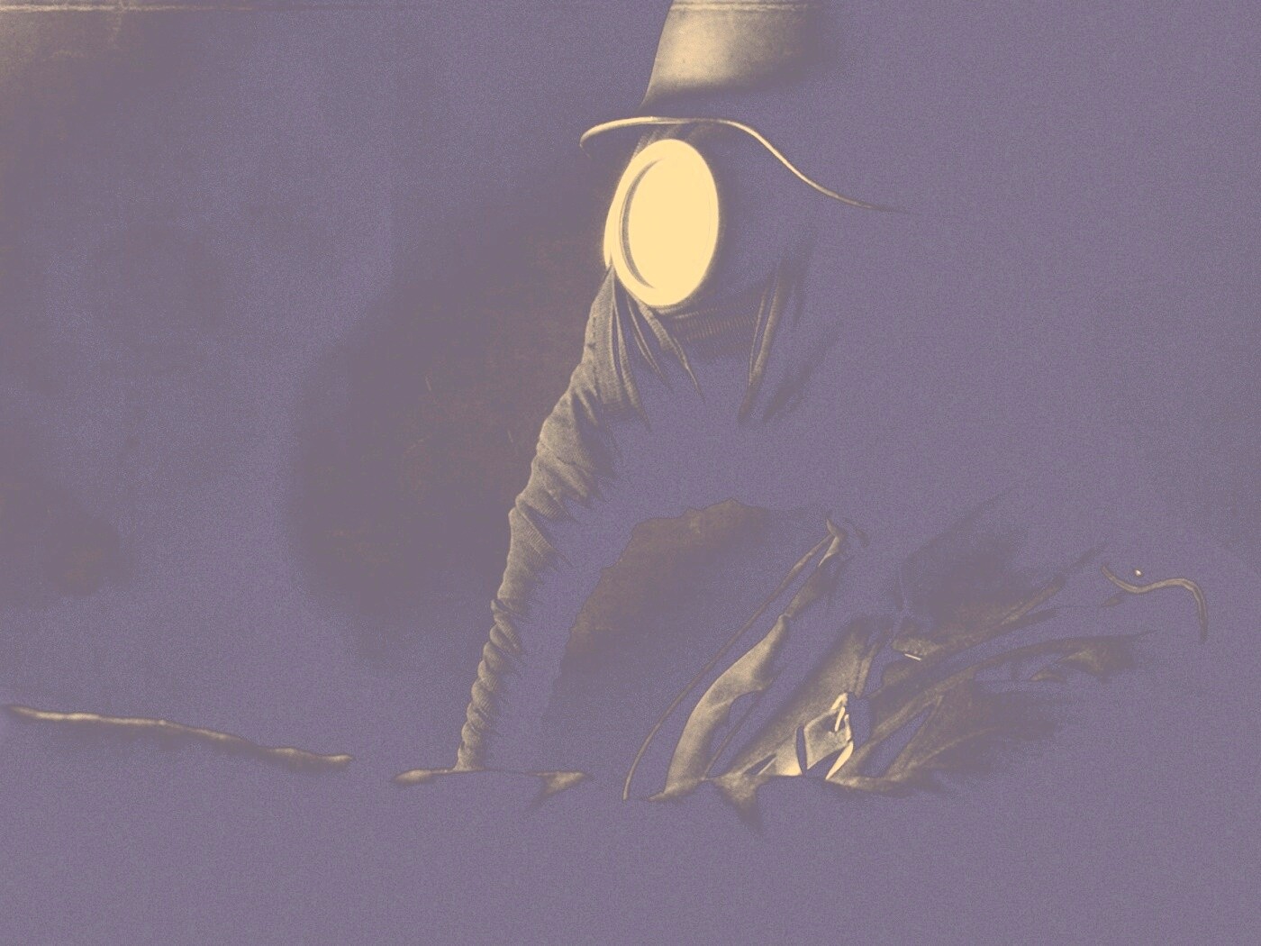 В противогазе обои