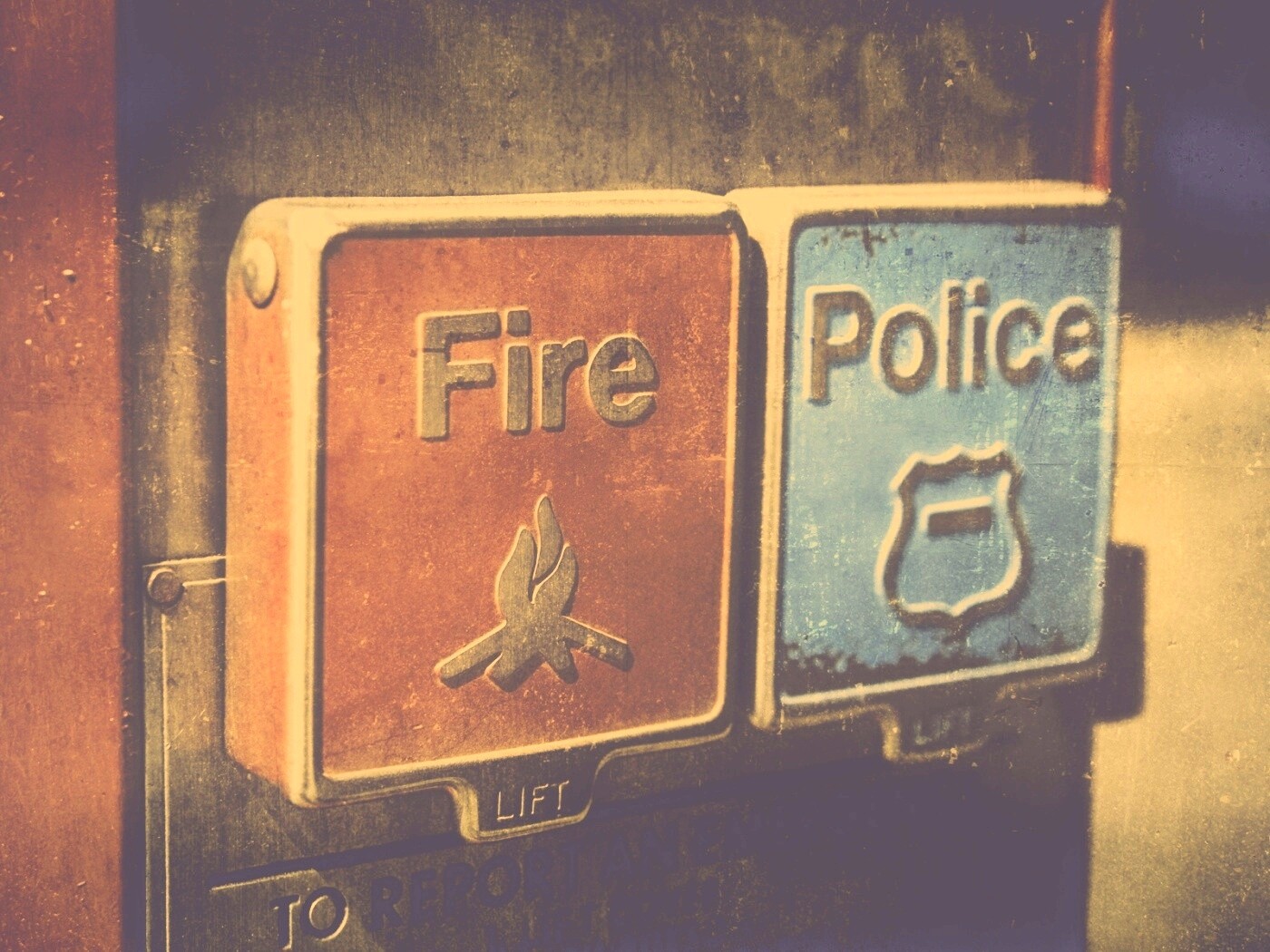 "Экстренные" кнопки обои