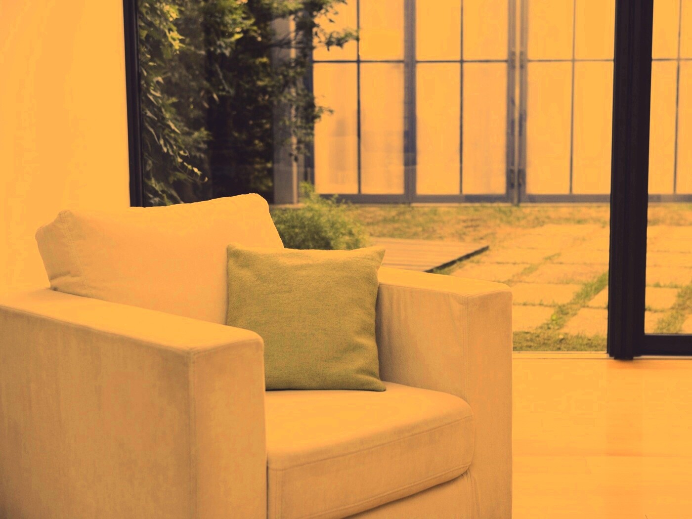 Кресло на даче обои