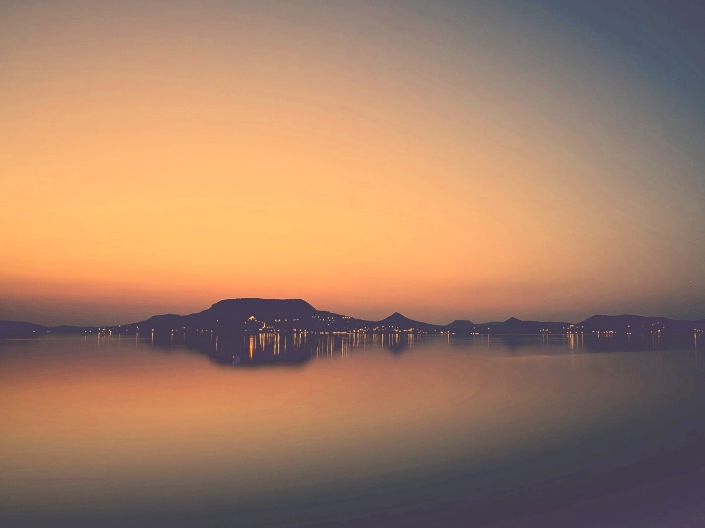 Город на том берегу обои