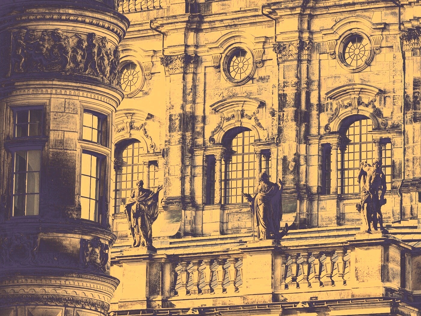 Hofkirche в Дрездене обои