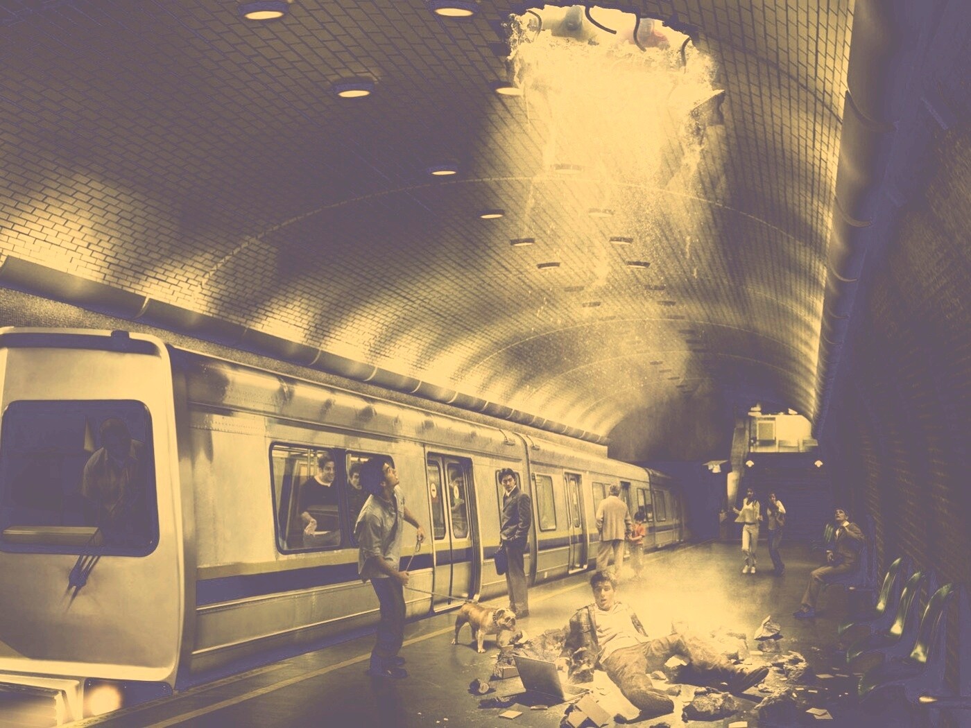 Провалившийся в метро обои