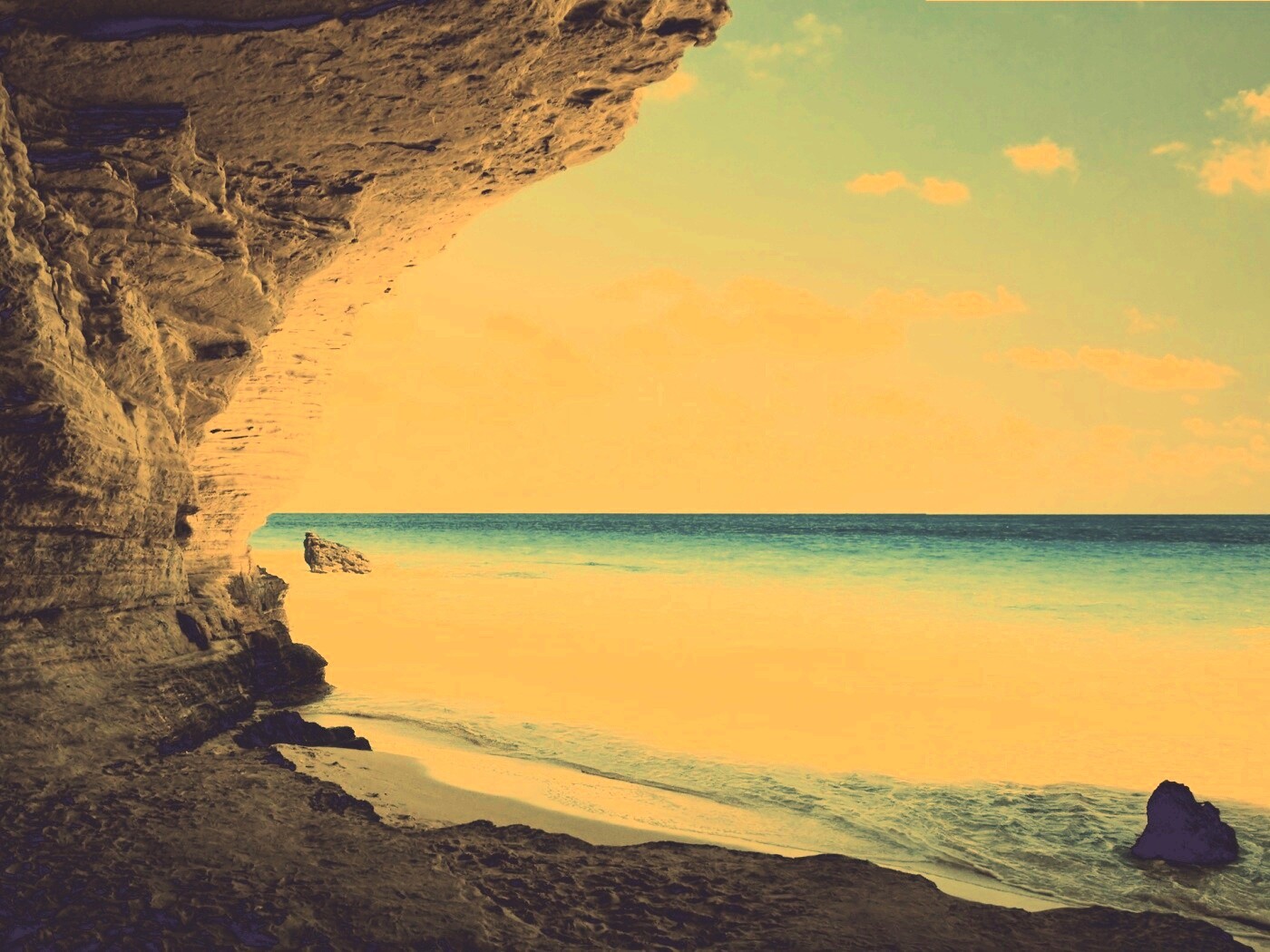 Скальный морской берег обои