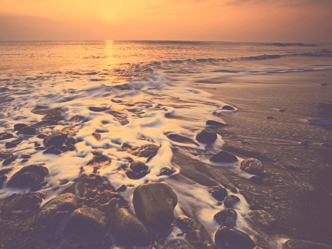 Каменистый берег обои