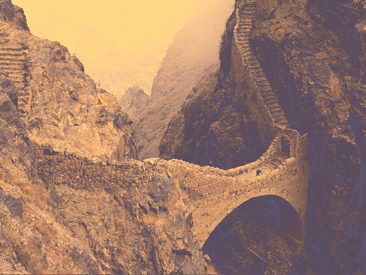 Путь в скалах обои