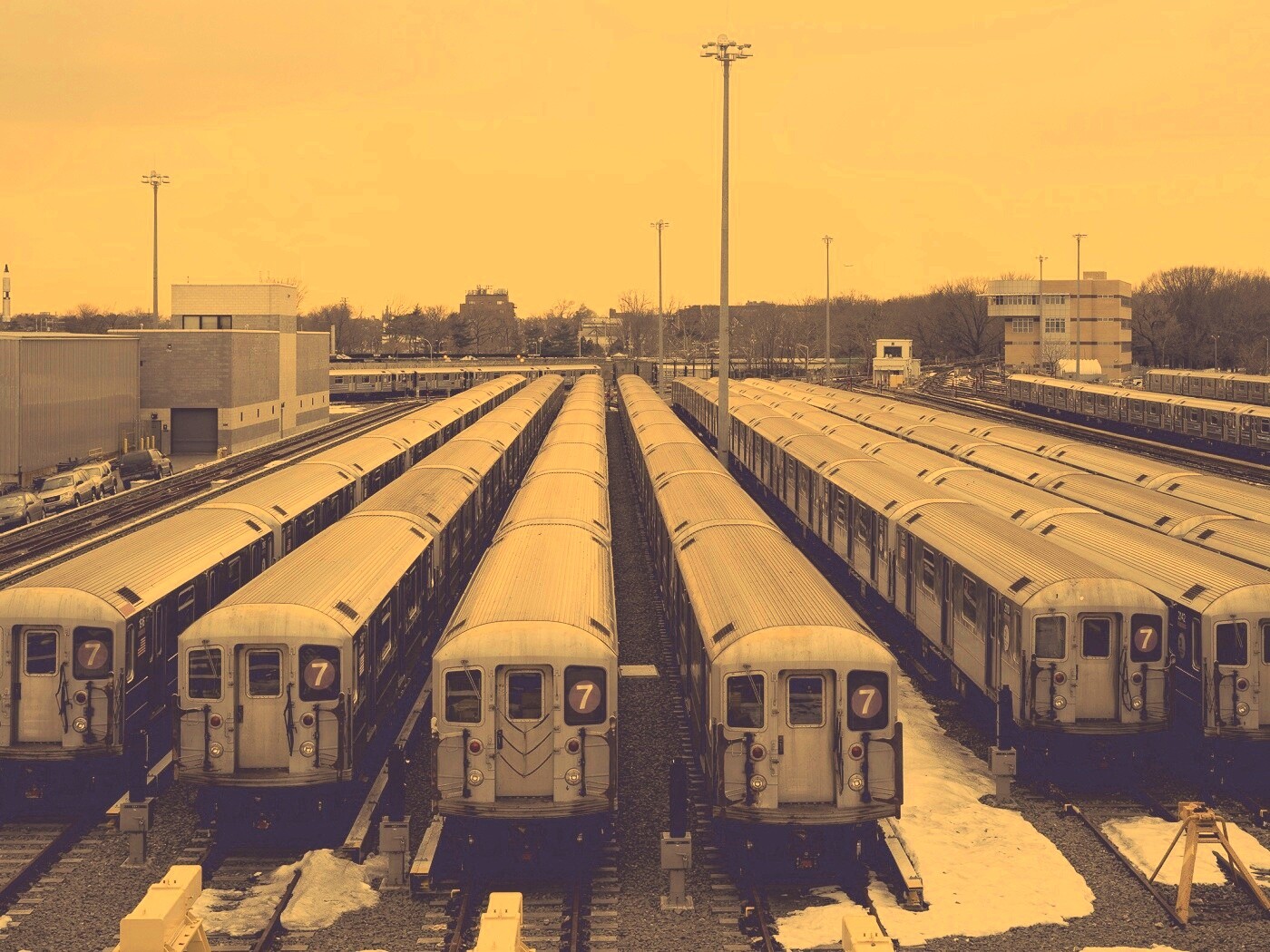 Вагоны метро на стоянке обои