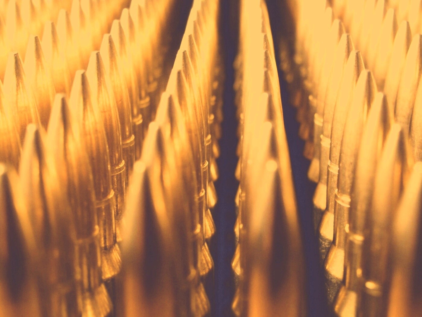 Стройные ряды патронов обои