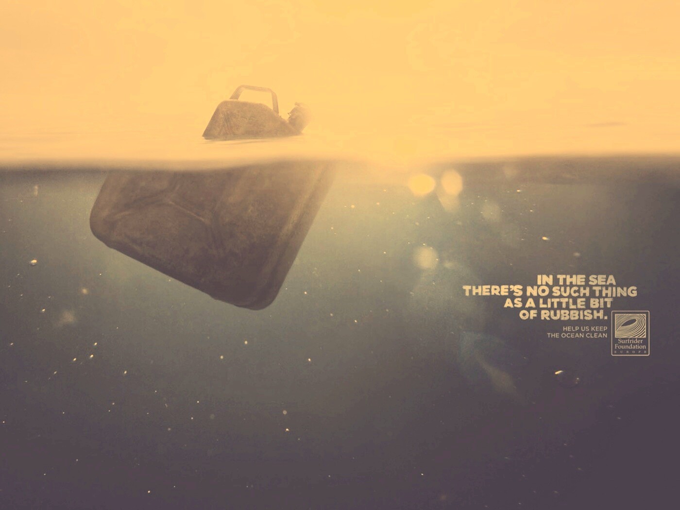 Не бывает "немного" мусора обои