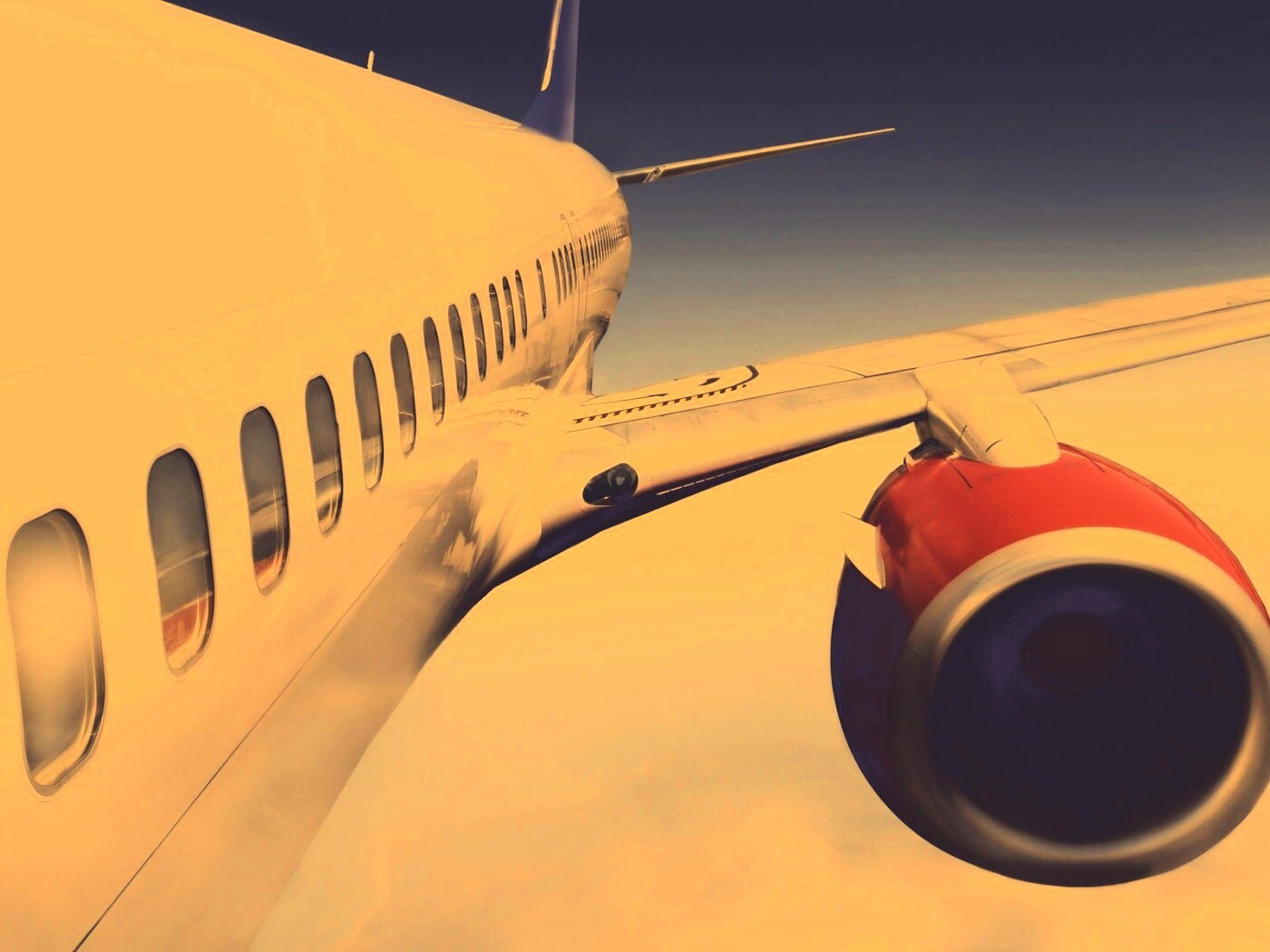 Вид на борт самолёта обои