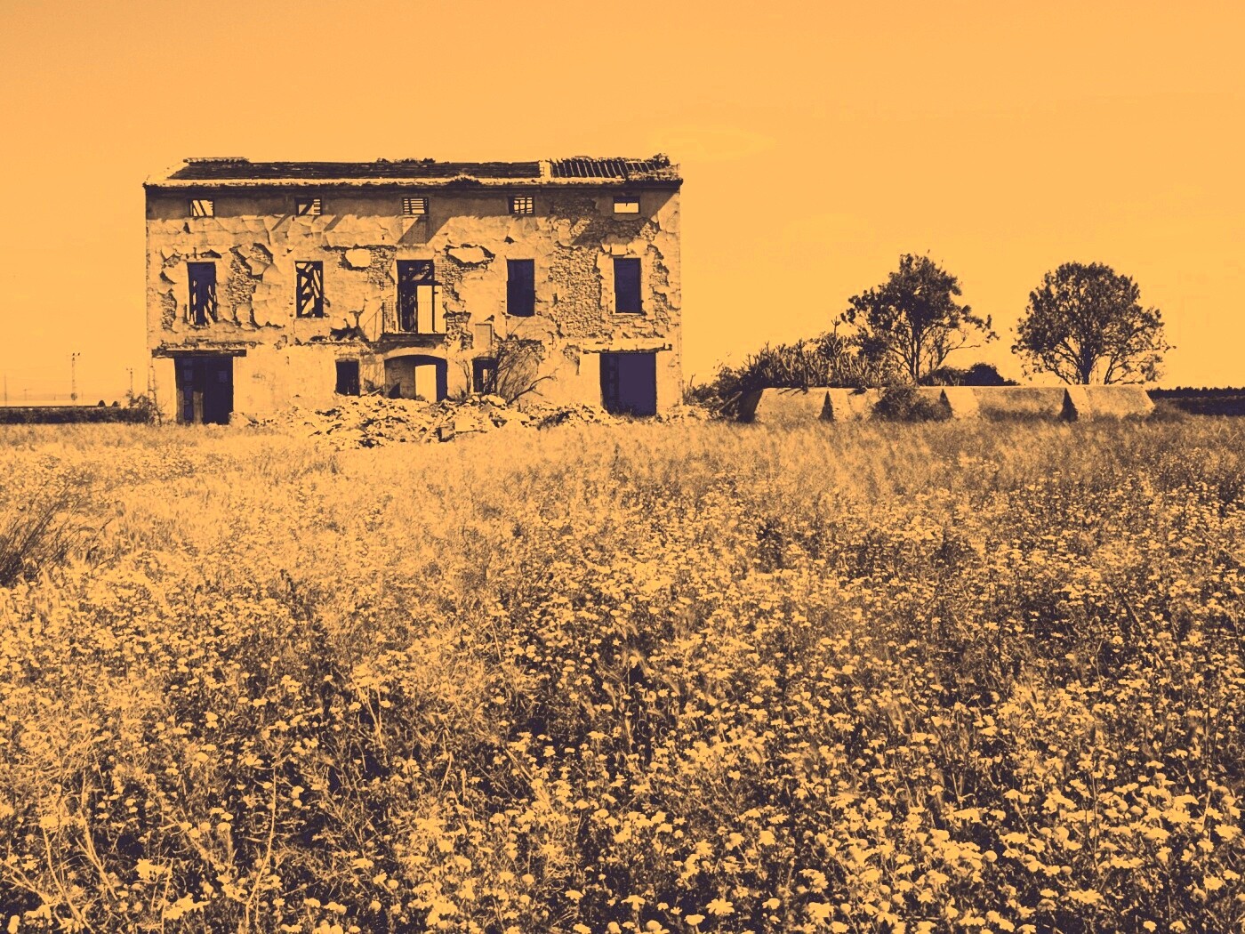 Руины жилого дома обои