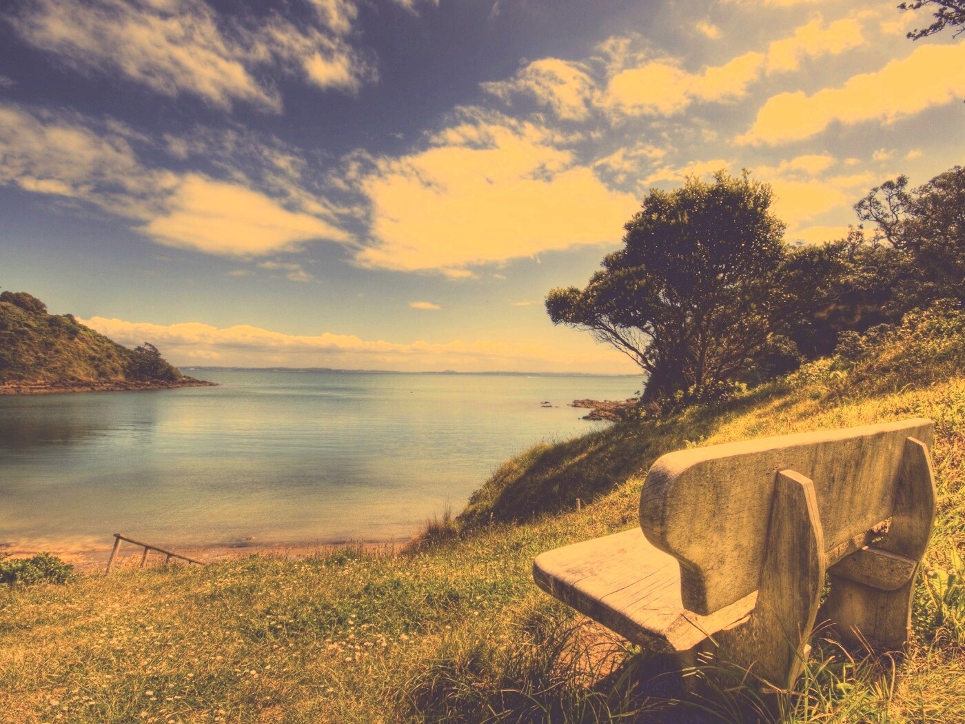 С видом на море обои