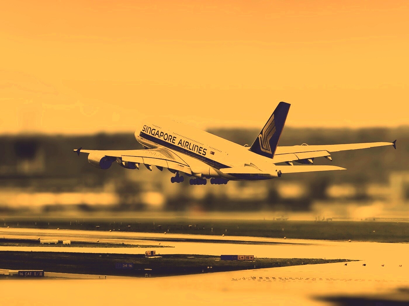 Взлет гражданского самолета обои