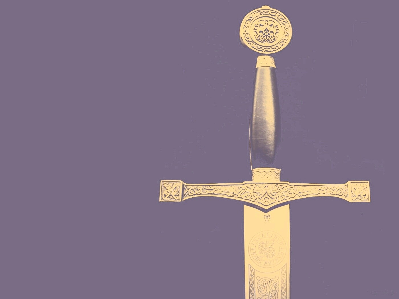 Гарда и эфес средневекового меча обои