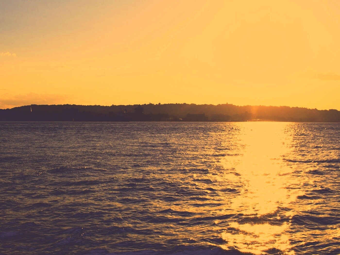 Красивое закатное озеро обои