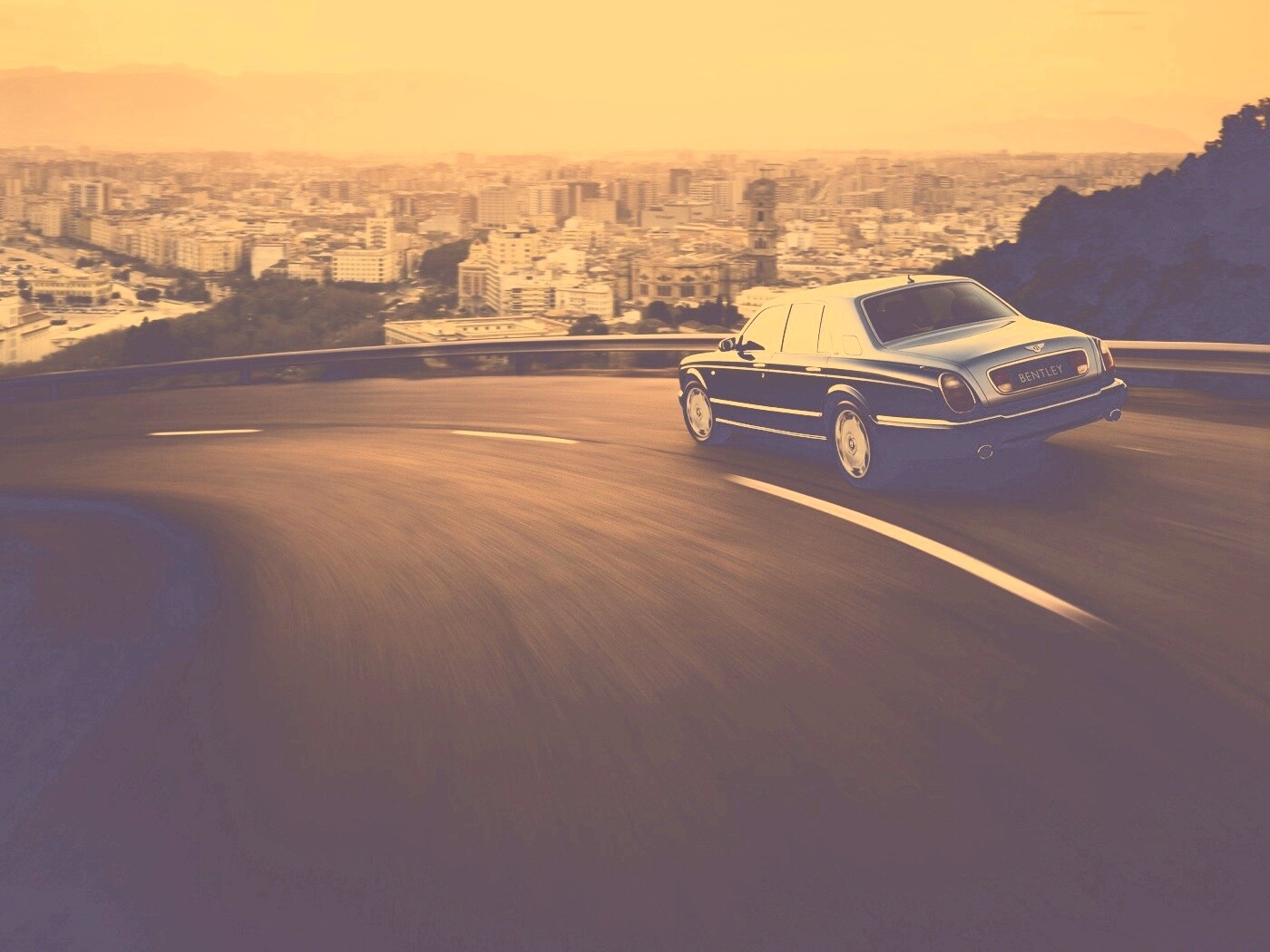 Черный Бентли на повороте обои