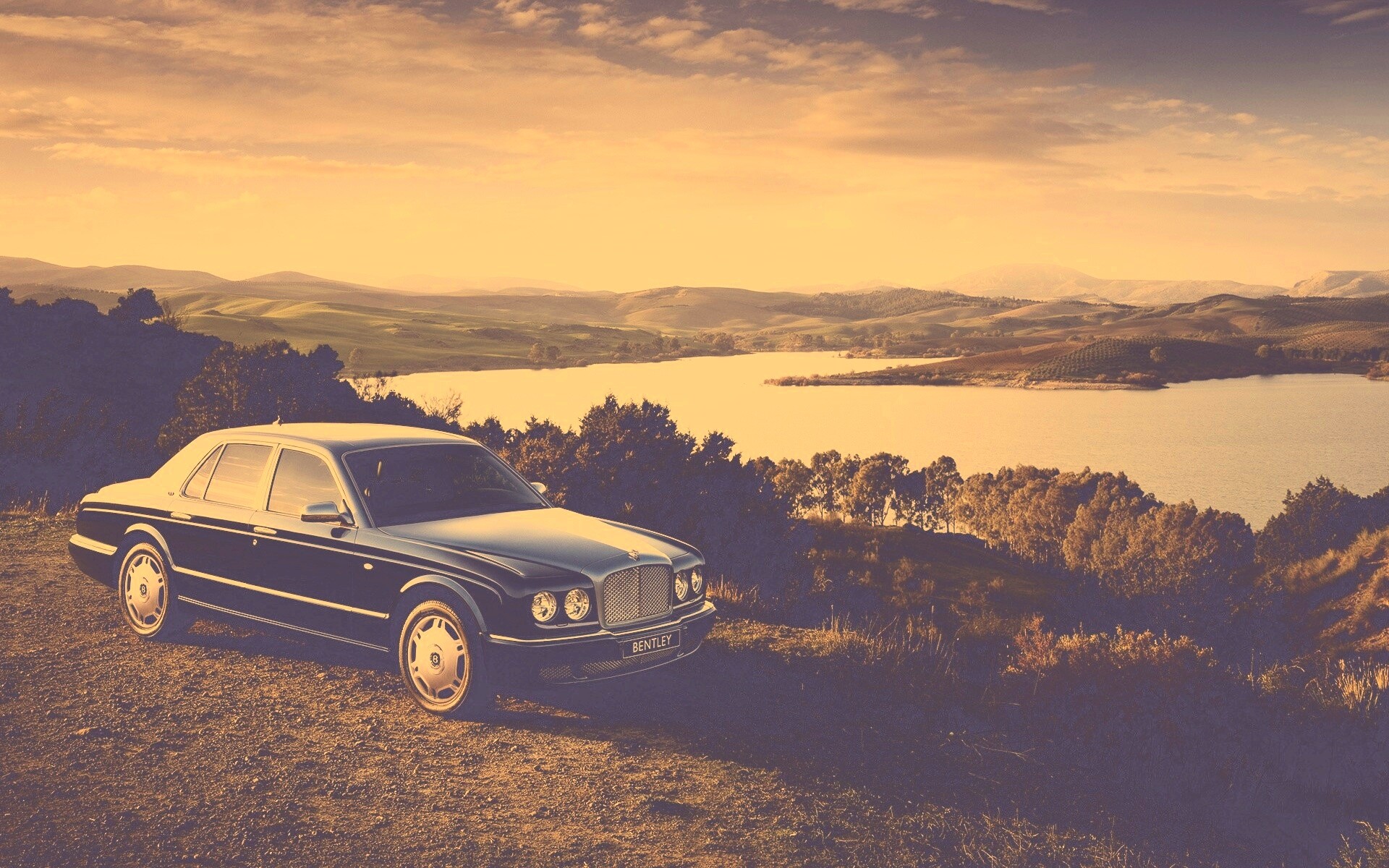 Бентли на природе обои