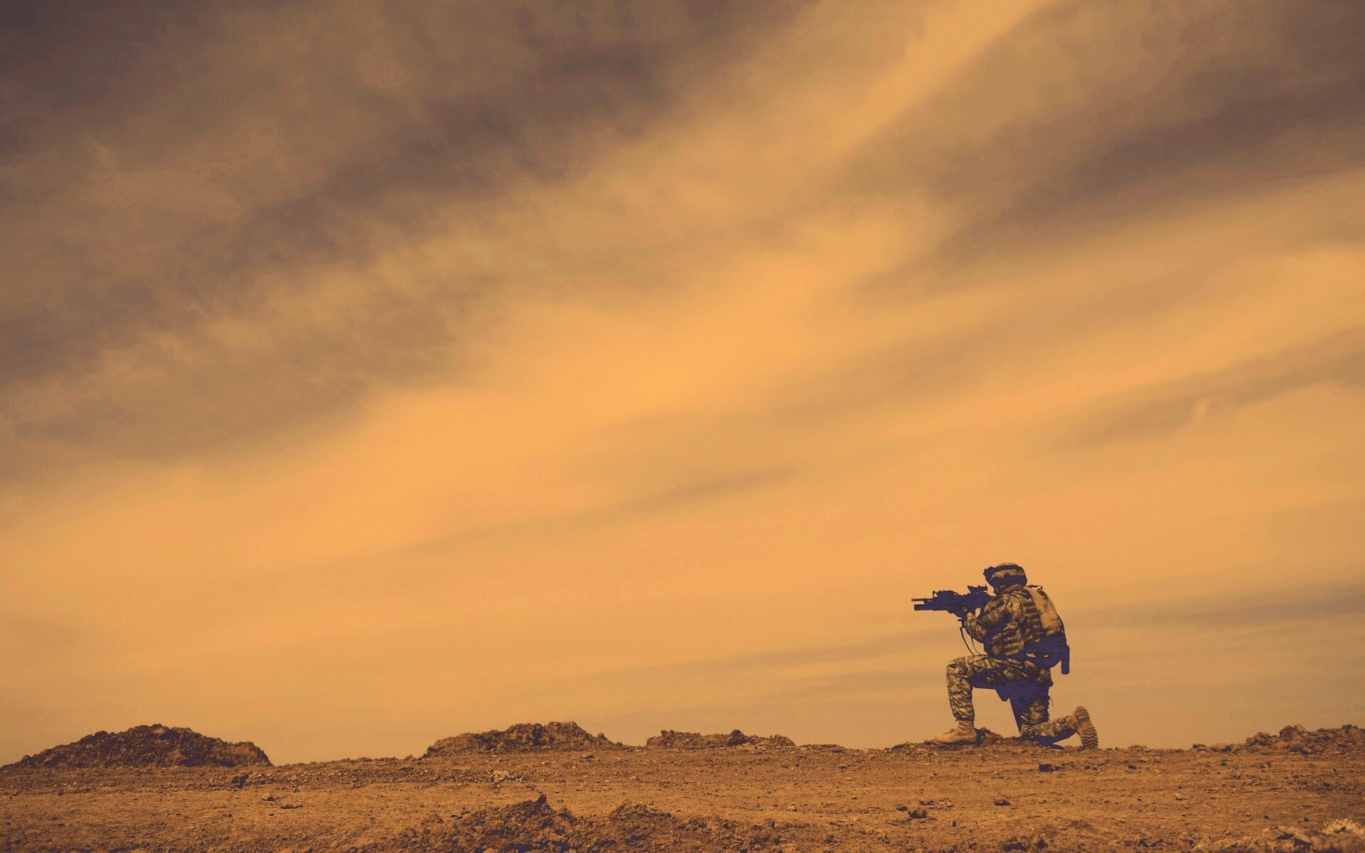 Стрельба с колена обои