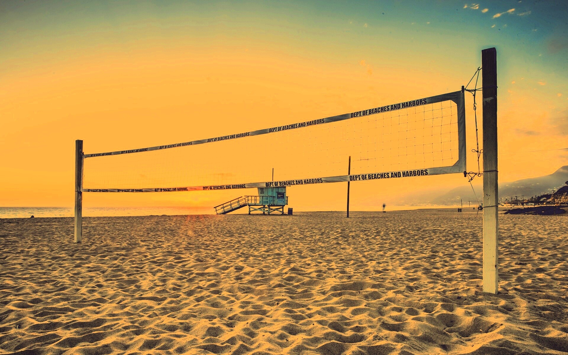 Сетка для волейбола на пляже обои