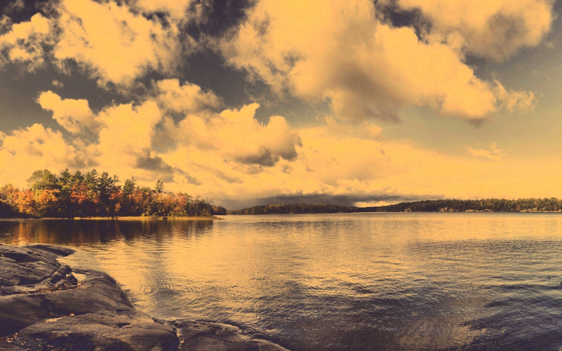 Штиль над озером обои