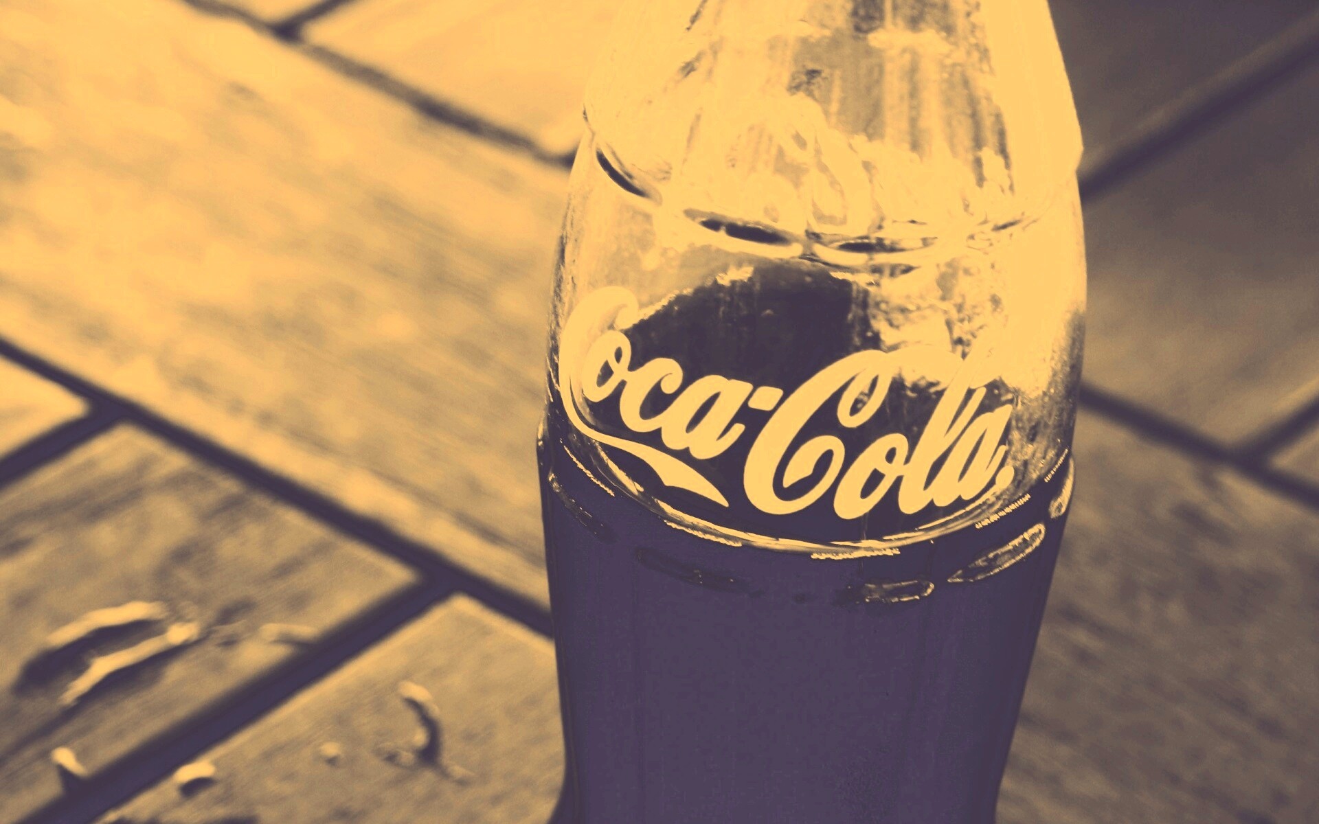 Бутылка Coca-Cola обои