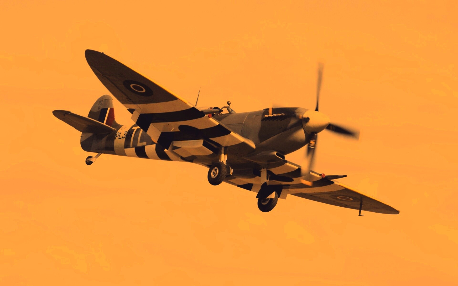 Истребитель времён Второй Мировой Войны обои