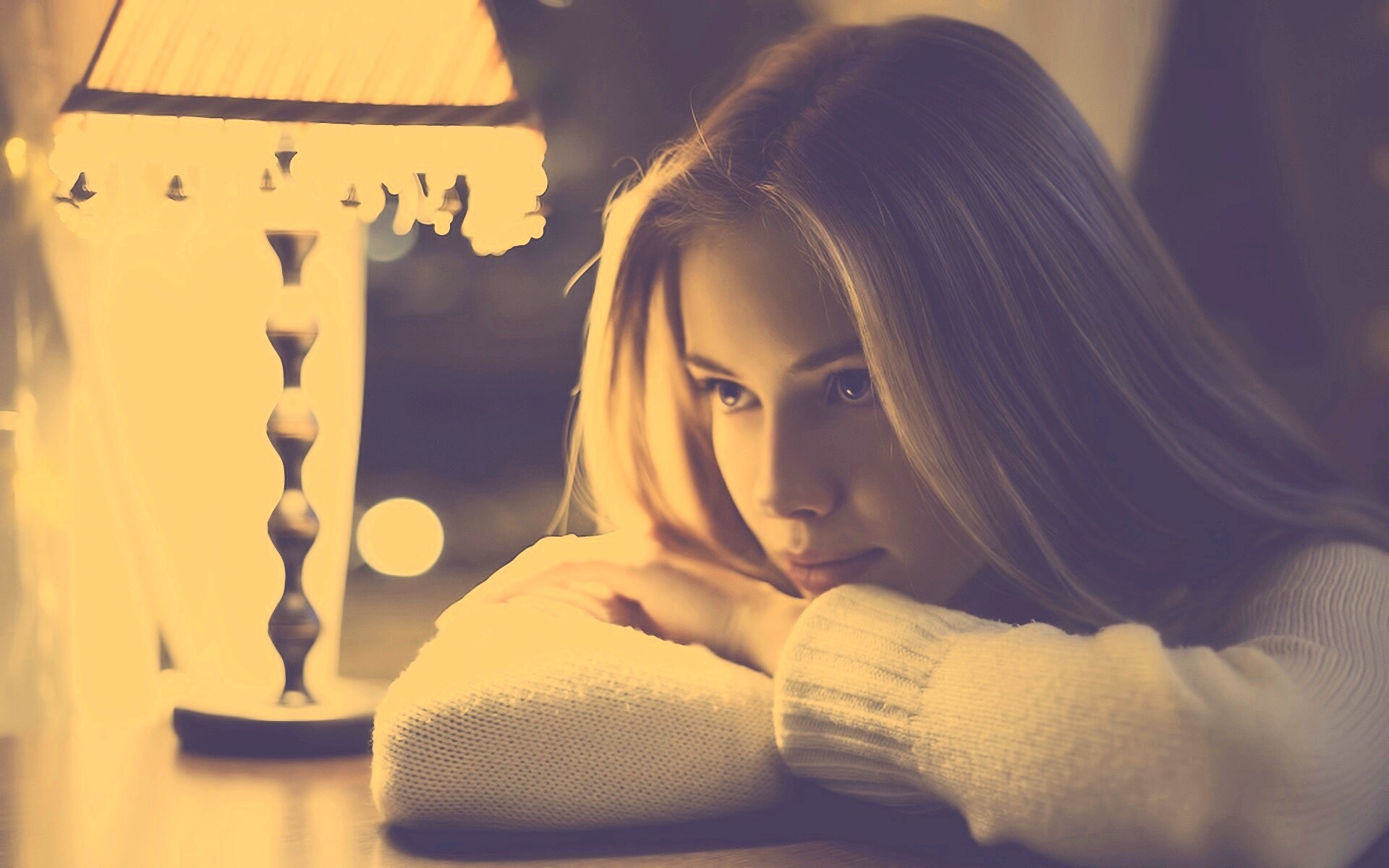 Задумалась обои